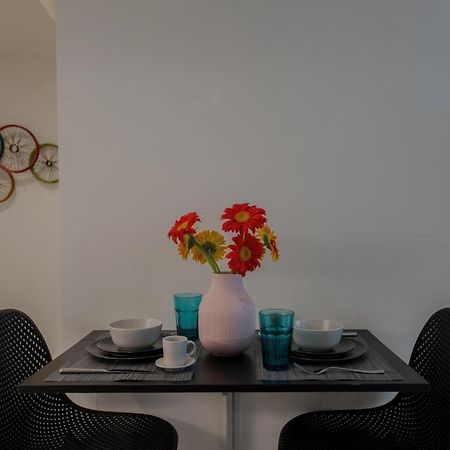 Zanzi By Stylish Stays Aten Exteriör bild