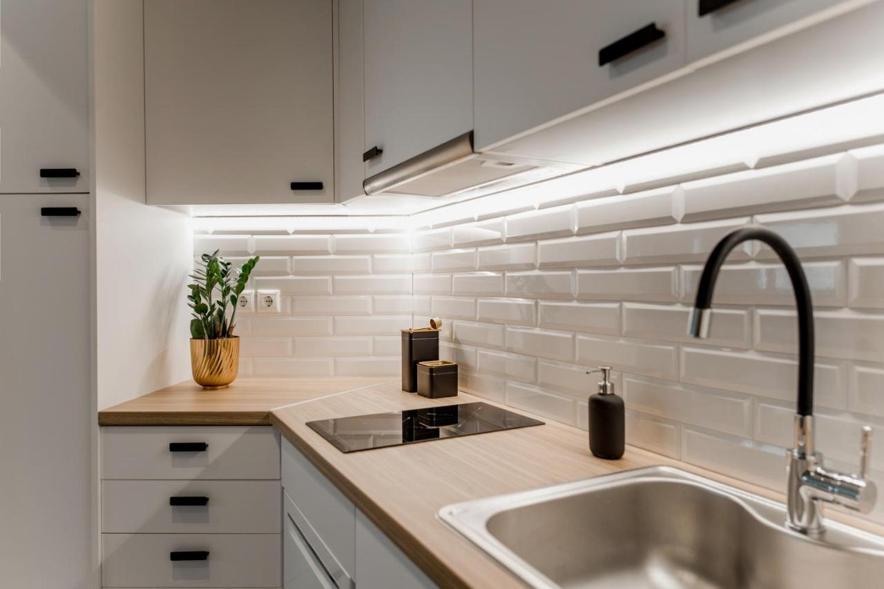 Zanzi By Stylish Stays Aten Exteriör bild